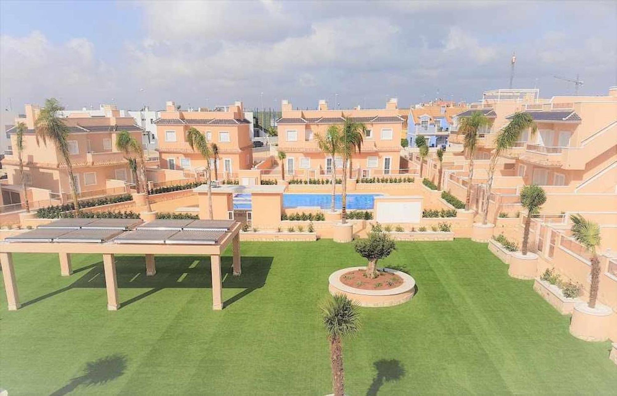 Duplex Campoamor Heated Pool Luaran gambar